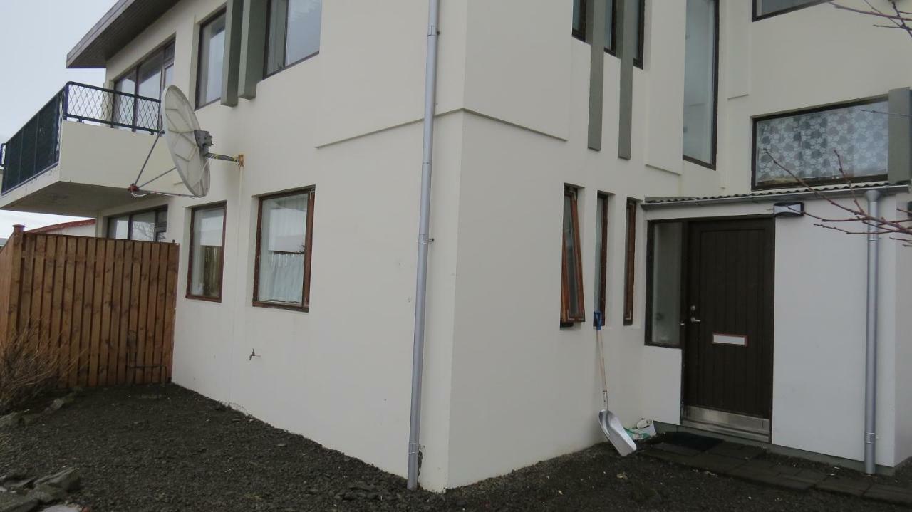 Beautiful House Just 50 M From The Sea Apartment Holmavik Exterior photo